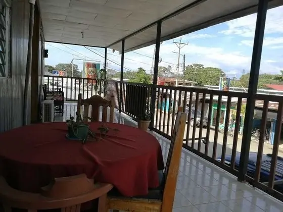 Cabinas Carolina & Restaurante - Oda Düzeni