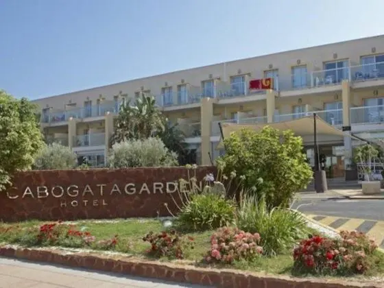 Cabogata Jardín