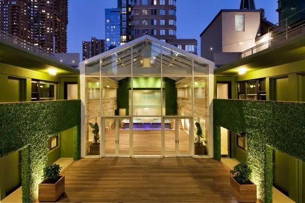 Cachet Boutique NYC