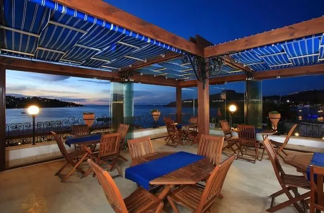 Cactus Fleur Beach Club