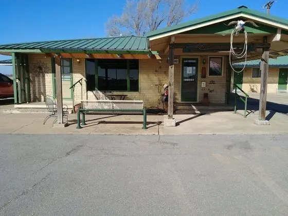 Cactus Inn - 1