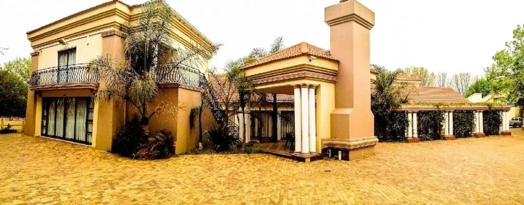 Caesars Guesthouse & Conference Centre - Dış Mekan