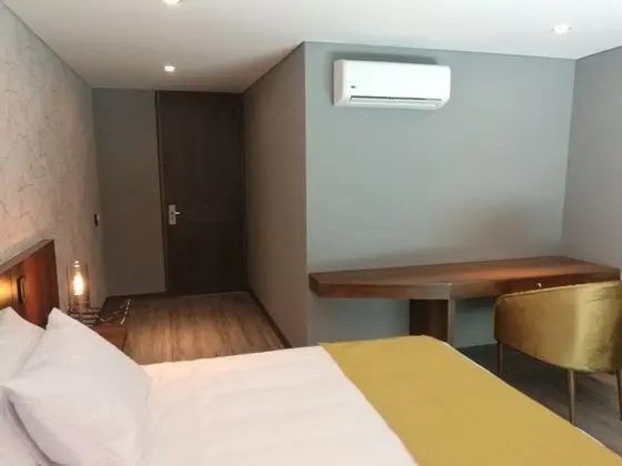 Cafe Hotel