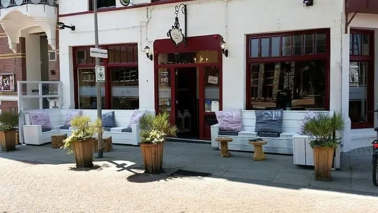 Cafe pension The Chandelier