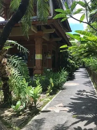 Cafe Wayan & Cottages