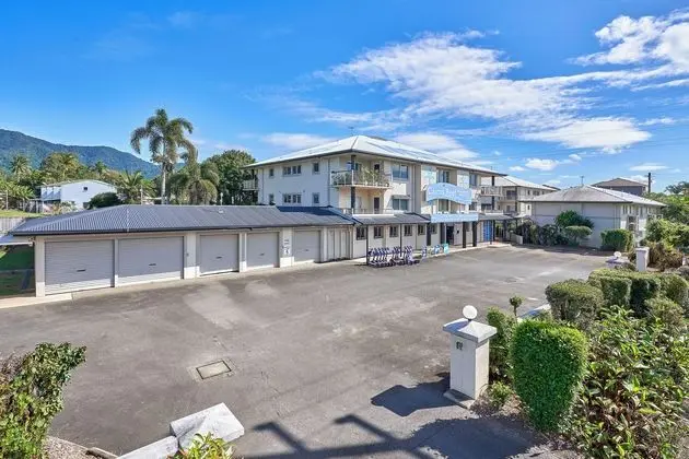 Cairns Reef Apartments & Motel - Dış Mekan