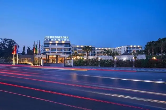 Cairo Pyramids Hotel