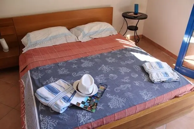 Cala Dogana Guest House - Oda
