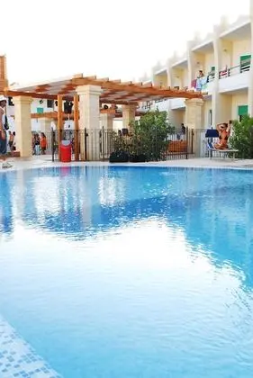 Cala Saracena Resort - Havuz