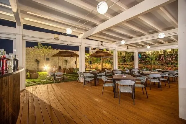 Cala Sinzias Resort - Yerinde Yemek