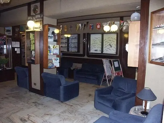 Hotel Calalzo - 1