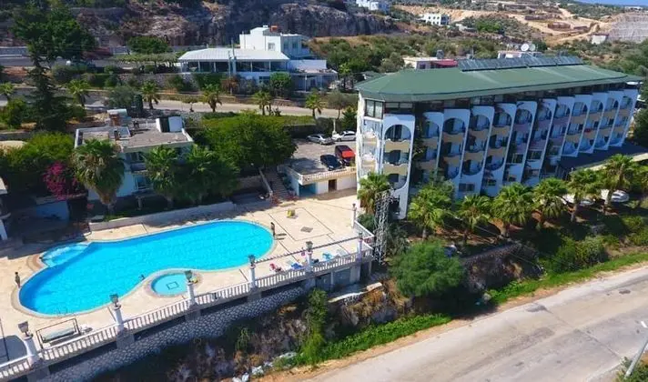 Calamie Hotel Beach Club