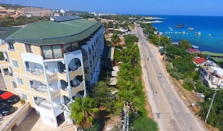 Calamie Hotel Beach Club - Dış Mekan