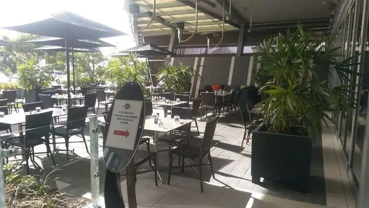Calamvale Hotel Suites and Conference Centre