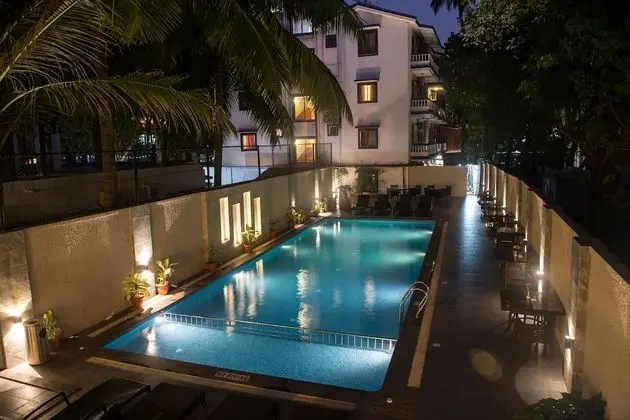 Calangute Tower- AM Hotel Kollection - Havuz