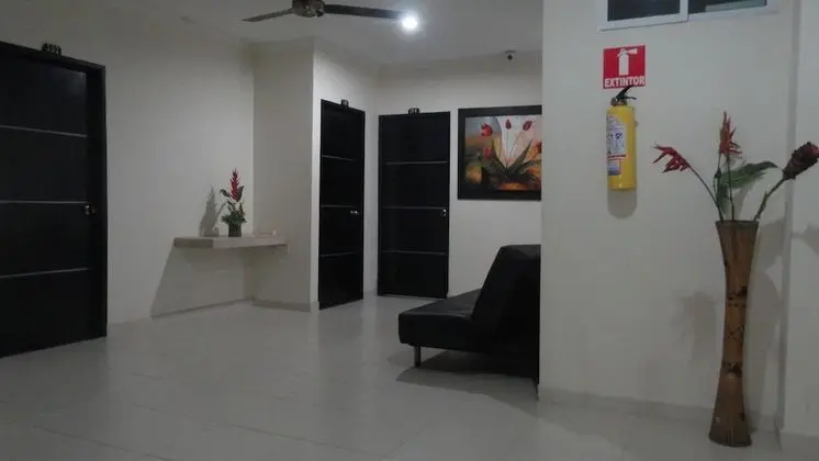 Hotel Calarca N1 - İç Mekan