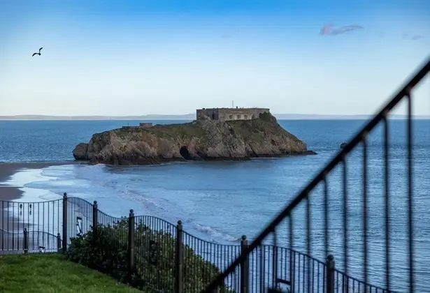 Caldey Bay Apartment - Lovely Sea Views