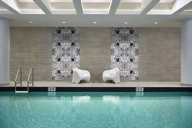 Calgary Airport Marriott In-Terminal Hotel - Havuz