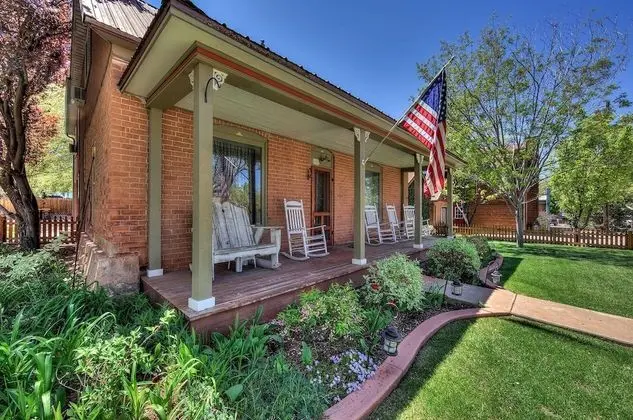 Cali Cochitta Vacation Rentals