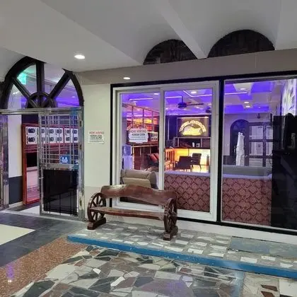 HOTEL CALIFORNIA - Dış Mekan