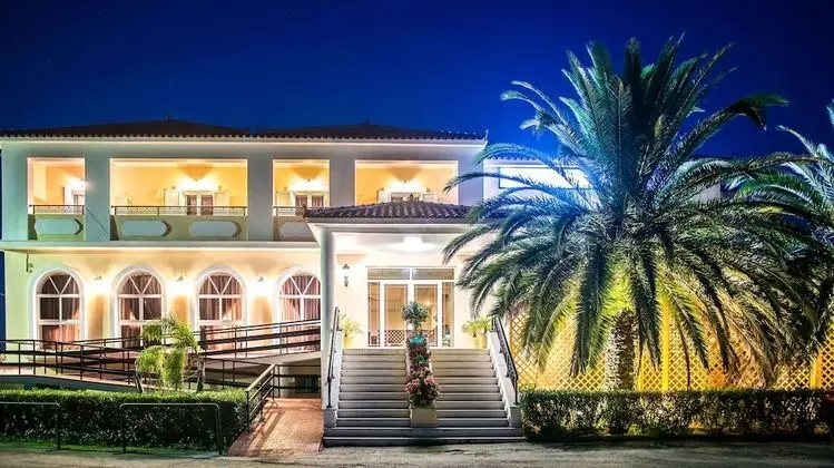 California Beach Hotel - Adults only - Dış Mekan