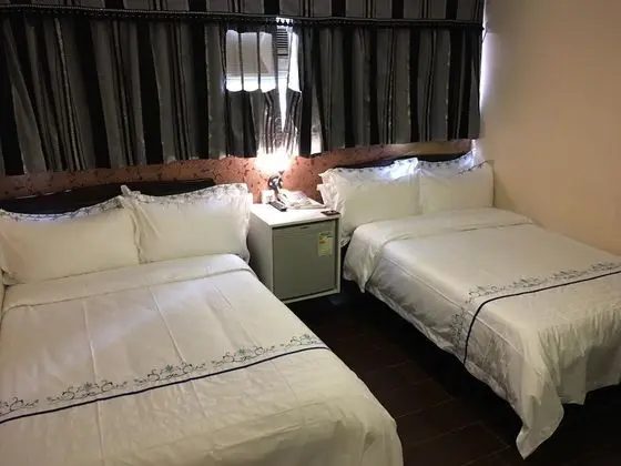 California Hotel - Öne Çıkan Resim