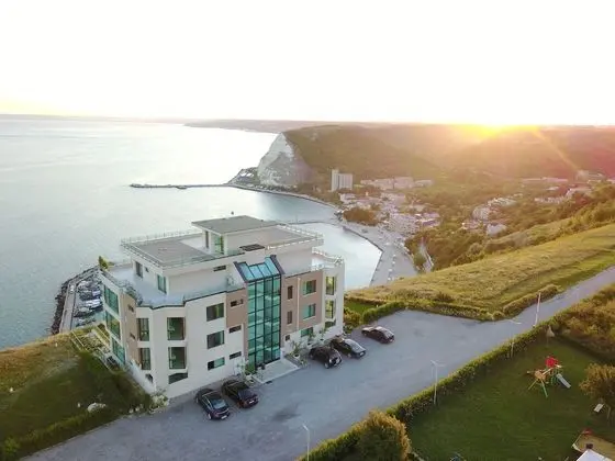 Calithea Complex - 1
