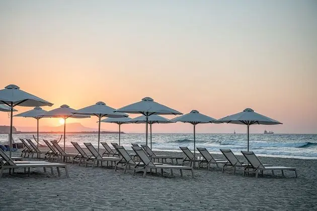 Calla Luxury Seafront Suites - Plaj