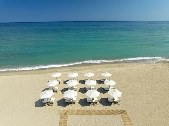 Calla Luxury Seafront Suites - Plaj