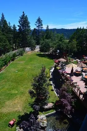 CALLAHAN S MOUNTAIN LODGE
