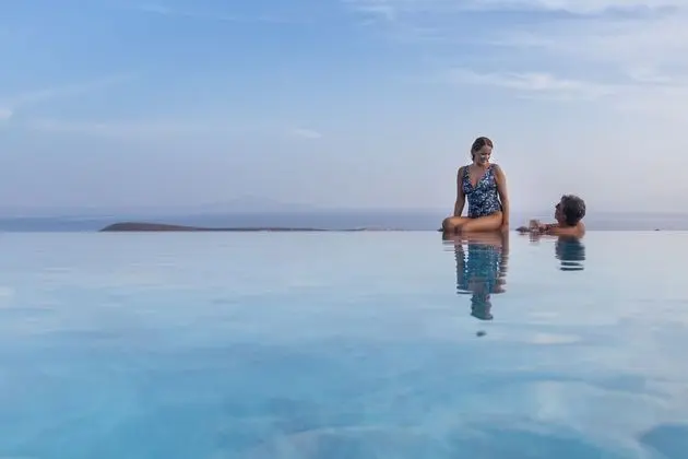 Calme Boutique Hotel Paros - Havuz