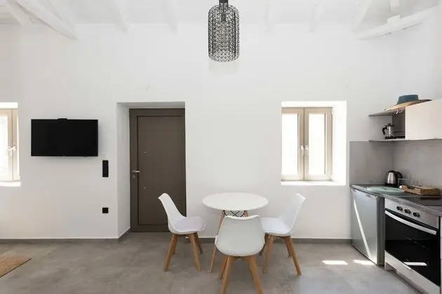 Calme Suites Mani - Mutfak
