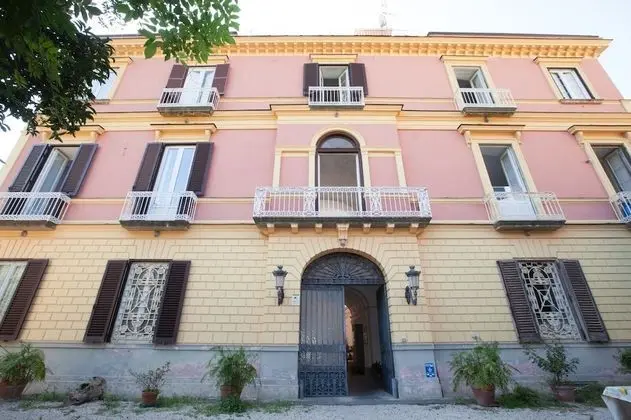 Caluga House