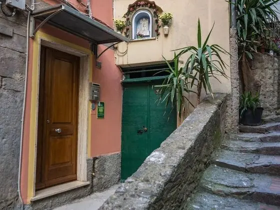 Camaella Luxury Studio