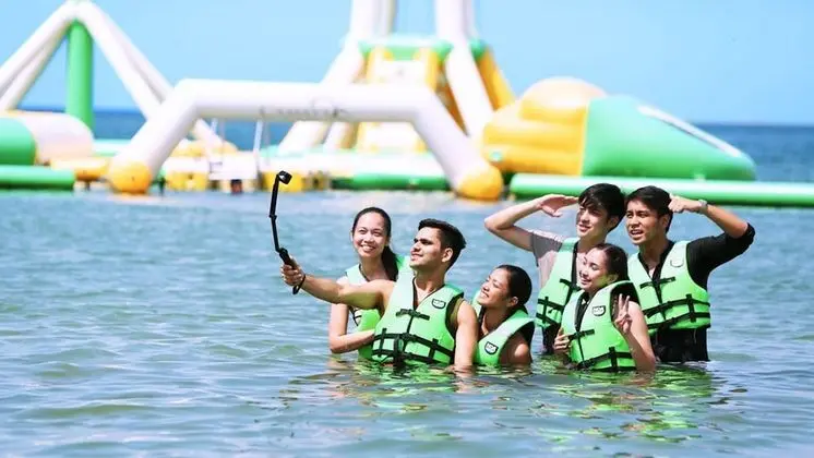 Camaya Coast Hotel - Plaj