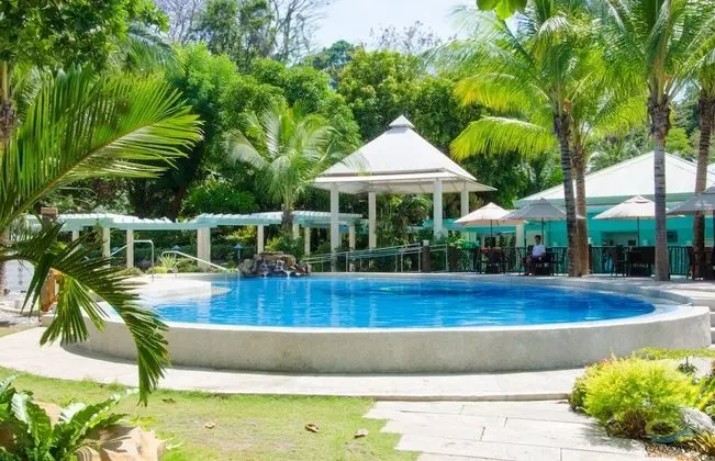 Camayan Beach Resort - Havuz