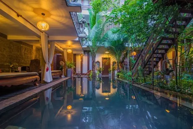CAMBANA D ANGKOR SUITES
