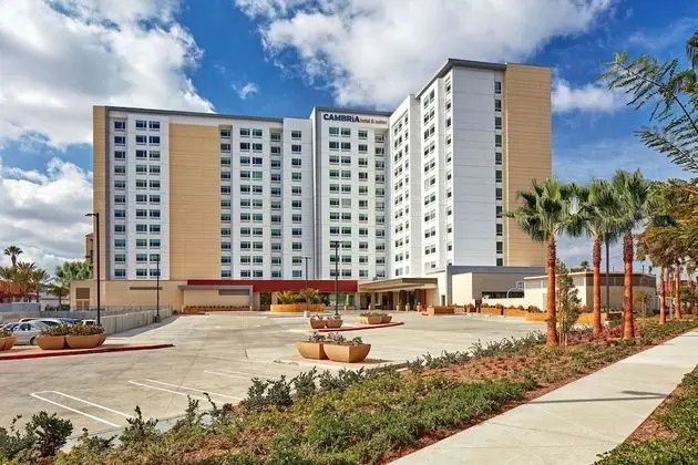 Cambria Hotel Anaheim Resort Area - Dış Mekan