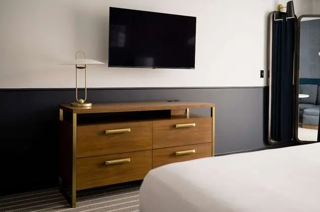 Cambria Hotel Boston Somerville - Oda