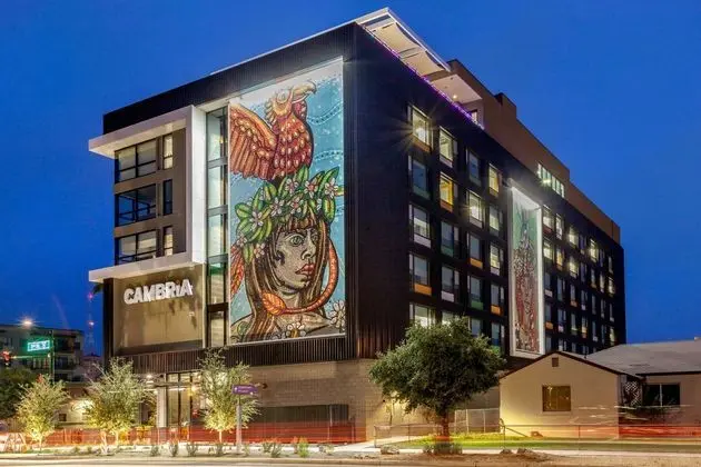 CAMBRIA HOTEL DOWNTOWN PHOENIX CONVENTION CENTER