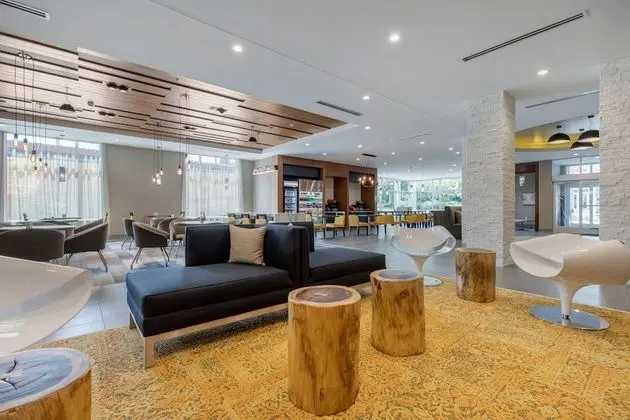 Cambria Hotel Greenville - Lobi