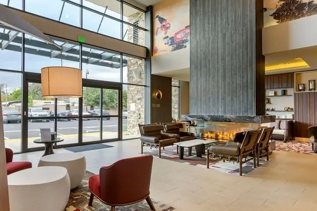 Cambria Hotel Napa Valley - Lobi