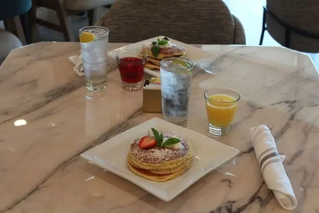 Cambria Hotel New Haven University Area - Yerinde Yemek
