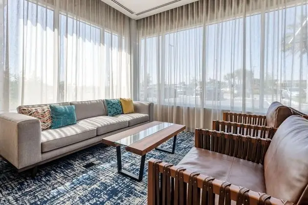 Cambria Hotel Orlando Airport - Lobi