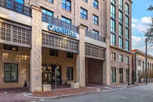 Cambria Hotel Savannah Downtown Historic District - Dış Mekan