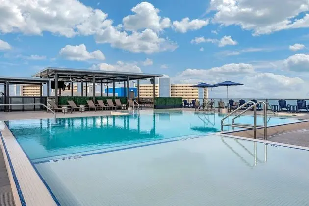 Cambria Hotel St Petersburg-Madeira Beach Marina - Öne Çıkan Resim