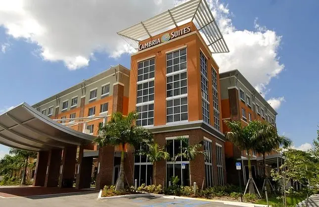 Cambria Suites Airport South & Cruise Port