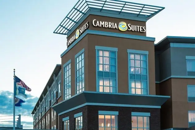 Cambria Suites Minneapolis