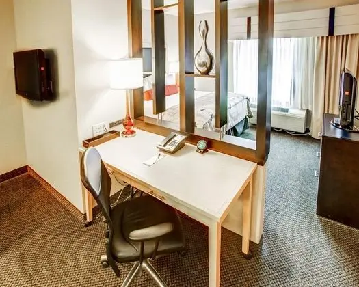 Cambria Suites