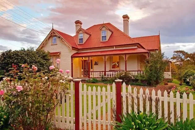 Cambridge House Geeveston